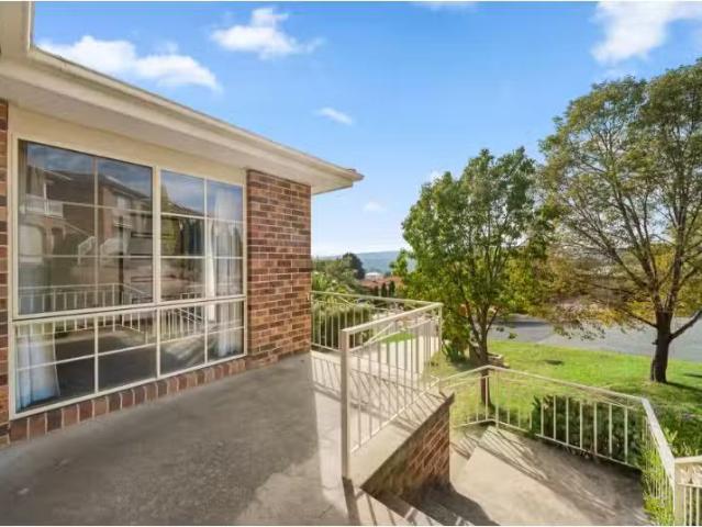 Deal! 32 Currie Street, KARABAR House for rent Listed by Ray.