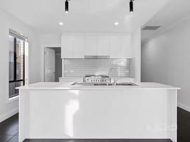 New 32 Goldfinch Road, Winter Valley, VIC 3358