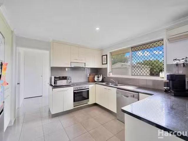 Nice 32 Greenwood Street, Kepnock, QLD 4670