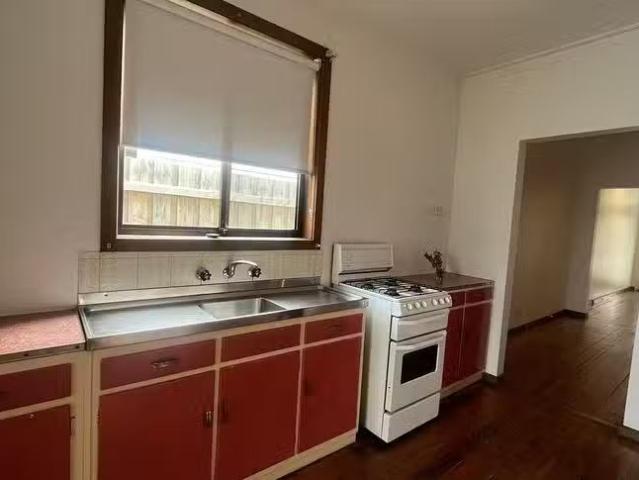 Just in! 32 Johnson Street, Northcote, VIC 3070