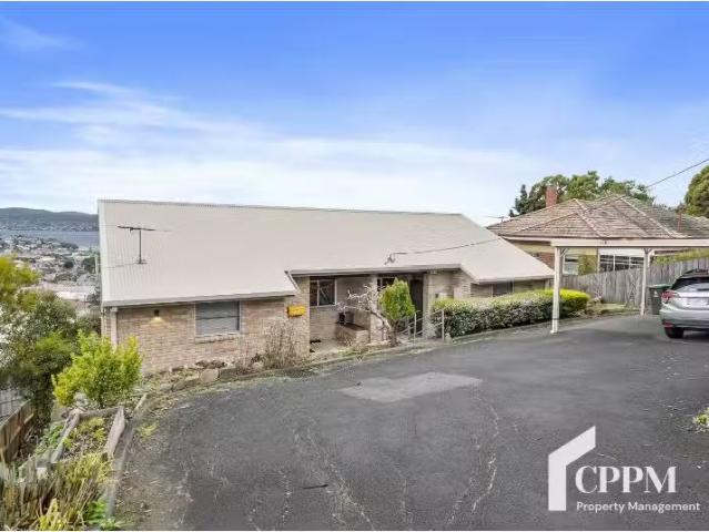 New 32A Reynolds Court, DYNNYRNE Townhouse for rent Listed by.