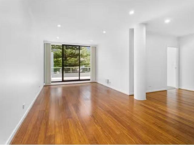 Charming 33/12 Bank St, Wollongong Apartment for rent Listed.