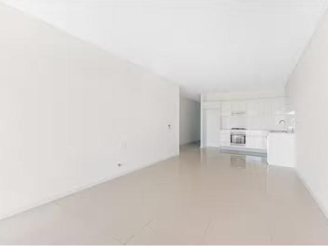 Charming 33/304 Great Western Highway, Wentworthville Apartmen.