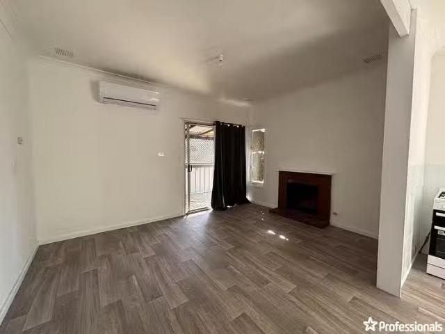 Cozy 33 Cypress Street, Rangeway, WA 6530