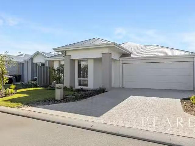 For Rent! 33 Hartog Way, Eglinton, WA 6034