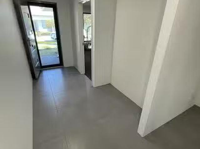 Unique 33 Sida Street, Wandi, WA 6167