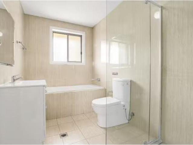 Rental! 33A Douglas Road, Quakers Hill Townhouse for rent Lis.