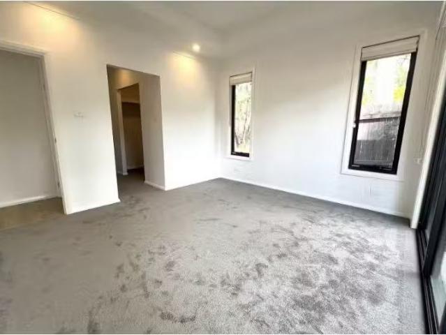 Nice 3 Cove Avenue, Bundabah House for rent Listed by Kirsten.