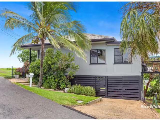 Deal! 3 Cathne Street, Cooee Bay, QLD 4703