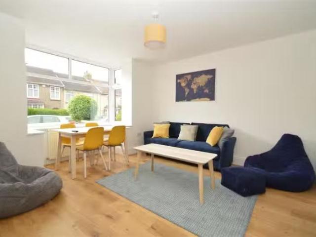 For Rent! 3 BA 6 bedroom house for rent in Third Avenue, Horfi.