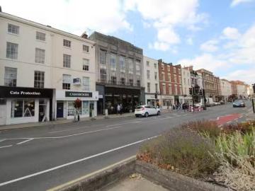 For Rent! 3 BA 9 bedroom terraced house for rent in 146A The P.