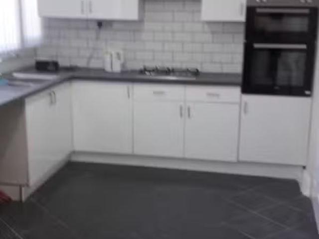 New 3 bedroom terraced house for rent in Crabtree Drive, Birmi.