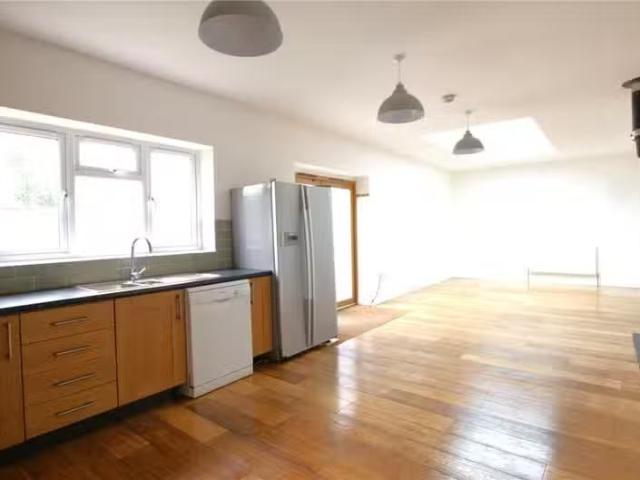 For Rent! 3 bedroom detached house for rent in Badbury View Ro.