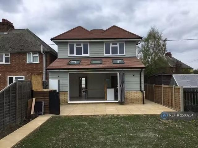 Cozy 3 bedroom detached house for rent in Millfield, Willingha.
