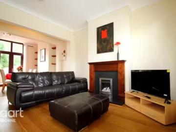 Deal! 3 bedroom end of terrace house for rent in Metchley Lane.