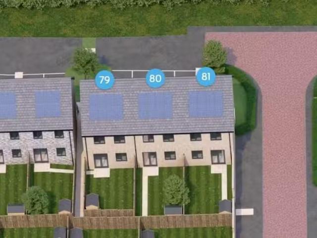 Deal! 3 bedroom end of terrace house for rent in Oakley Way, F.