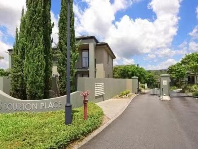 Deal! 3 BR 10/18 Bourton Road, Merrimac, QLD 4226