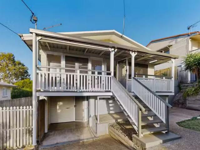 Deal! 3 BR 103 Chelford Street, ALDERLEY, QLD 4051 House for.