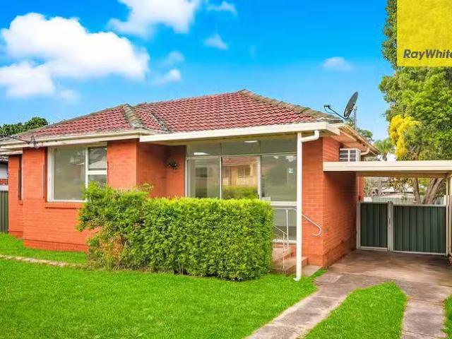Nice 3 BR 10 Elliott Street, Kingswood, NSW 2747