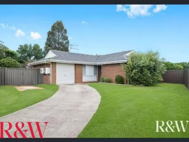Rental! 3 BR 10 Fishburn Place, Narellan House for rent Liste.