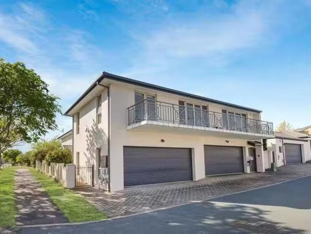 Cozy 3 BR 10 Resch Lane, Gungahlin, ACT 2912