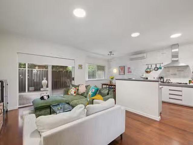 For Rent! 3 BR 10B Merton Street, Victoria Park, WA 6100