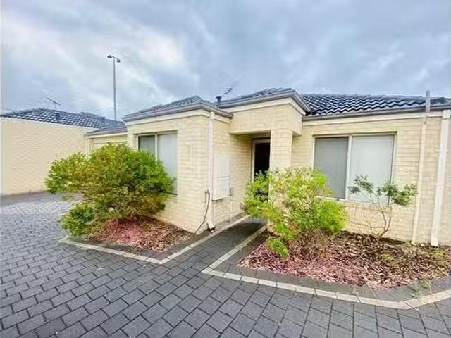Charming 3 BR 10B Woodchester Place, Nollamara, WA 6061