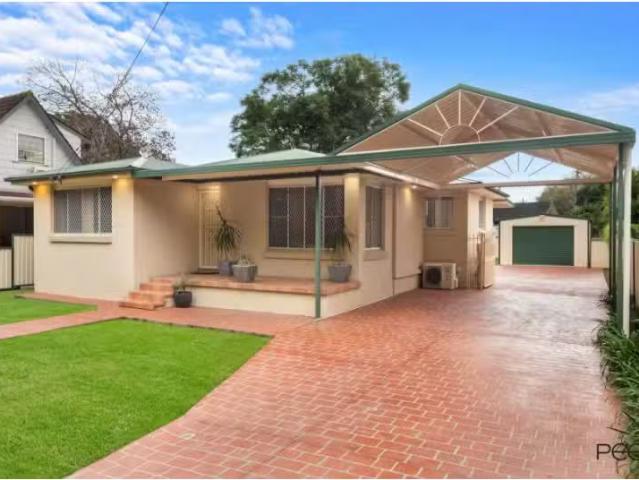 Just in! 3 BR 116 Londonderry Road, HOBARTVILLE House for rent.