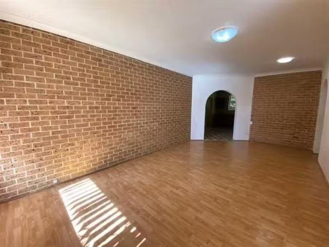 New 3 BR 11/6A Claremont St, MERRYLANDS Apartment for rent Li.
