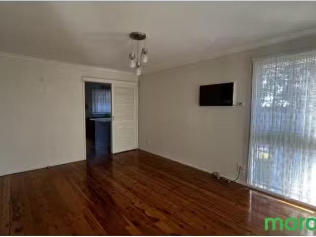 New 3 BR 11 Stromlo Street, BOSSLEY PARK House for rent Liste.