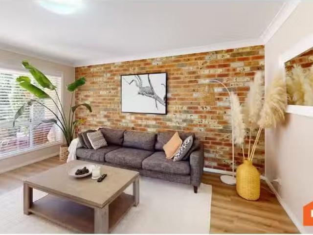 Rental! 3 BR 11A Park Royal Drive, Floraville House for rent.