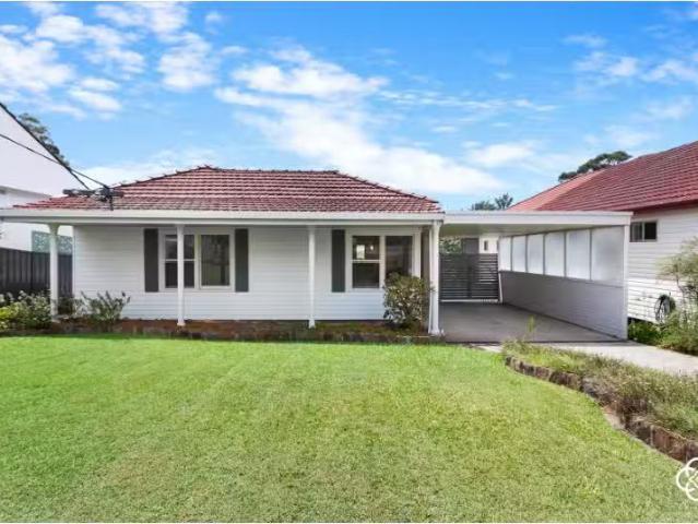 Cozy 3 BR 127 Rae Crescent, Kotara House for rent Listed by T.