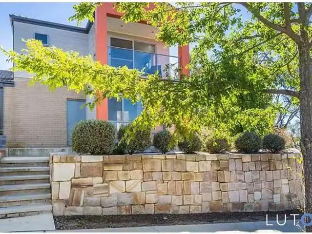 For Rent! 3 BR 1/29 Muriel Stewart Circuit, Bonner Townhouse f.