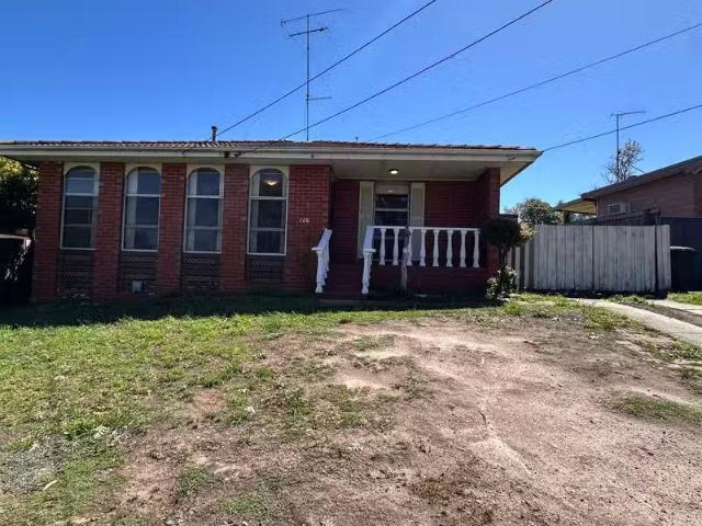 Deal! 3 BR 120 Johnstone Street, BROADMEADOWS, VIC 3047 Hous.