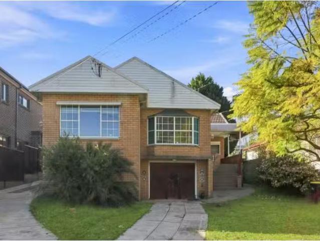 Rental! 3 BR 12 Elwin Street, Peakhurst House for rent Listed.