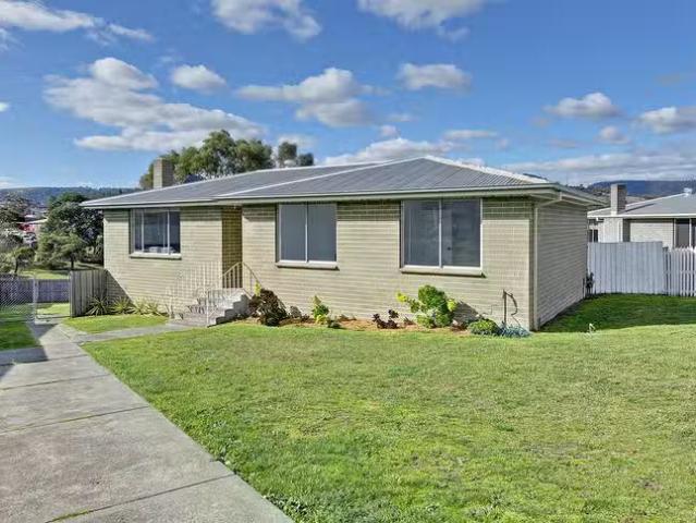 Unique 3 BR 12 Flude Avenue, Bridgewater, TAS 7030