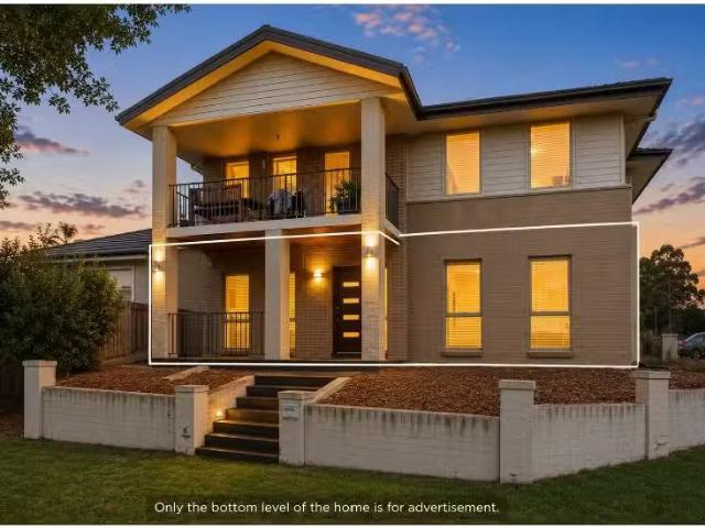 Nice 3 BR 1/2 Stowe Avenue, Campbelltown Townhouse for rent L.