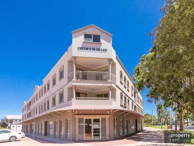 Rental! 3 BR 13/42 Grand Boulevard, Joondalup, WA 6027