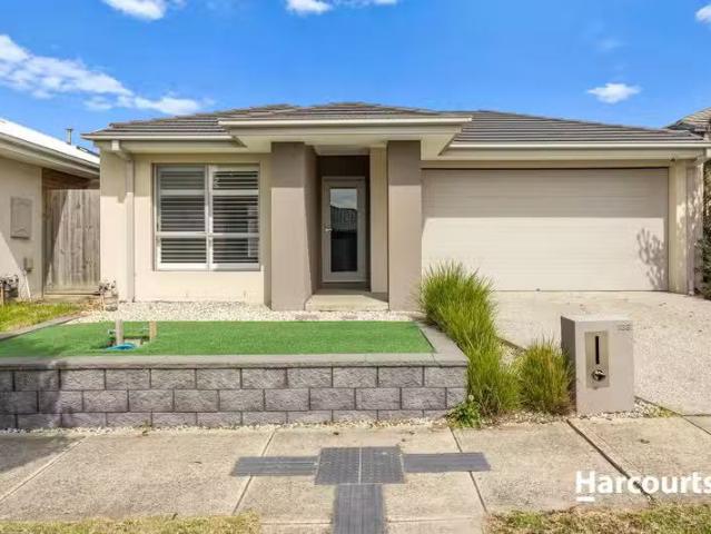 Rental! 3 BR 133 Athletic Circuit, Clyde, VIC 3978 House for.
