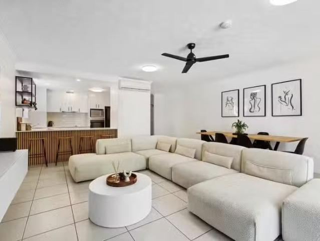 Nice 3 BR 14/1 Acacia Court, Robina, QLD 4226 Apartment for.