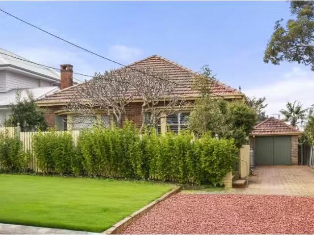 Just in! 3 BR 14 Cabramatta Road, Woolooware House for rent L.