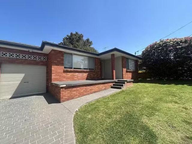 Cheap 3 BR 157 Broughton Street, Campbelltown, NSW 2560