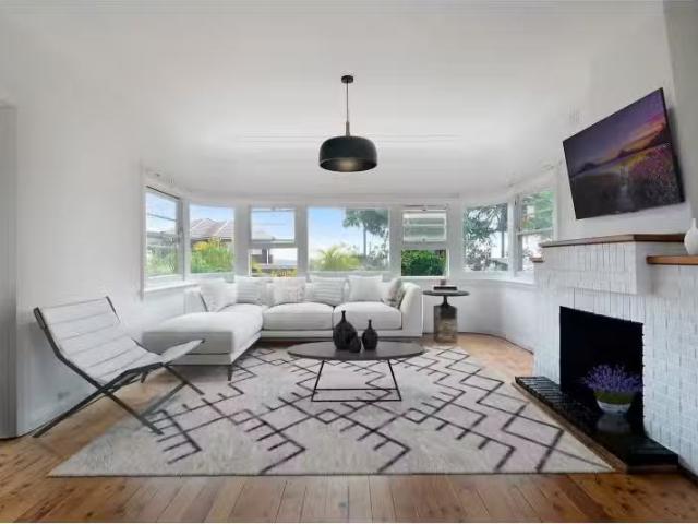 Cozy 3 BR 15 Norfolk Avenue, Collaroy Apartment for rent List.