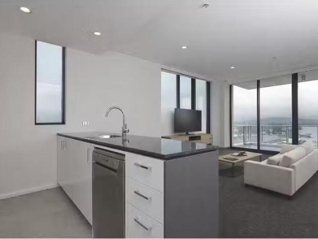 Unique 3 BR 163/39 Benjamin Way, BELCONNEN Apartment for rent.
