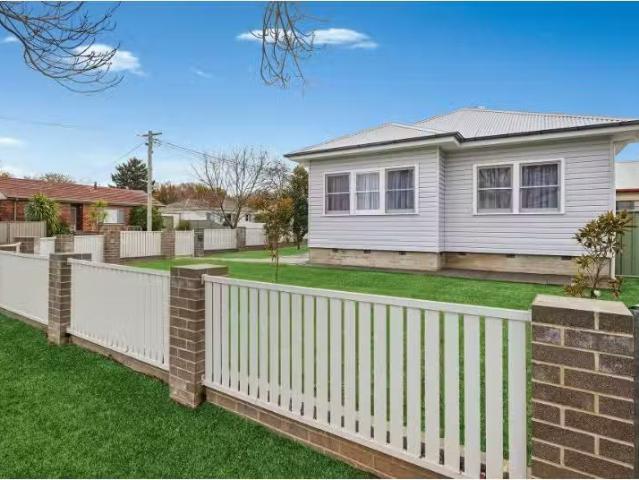 Unique 3 BR 163 Margaret Street, Orange House for rent Listed.