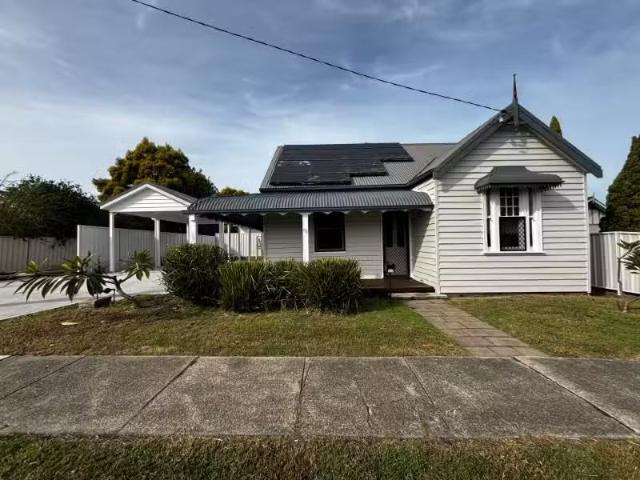 For Rent! 3 BR 177 Adelaide Street, Raymond Terrace House for.