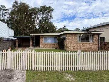 For Rent! 3 BR 17 Sandy Point Road, CORLETTE House for rent L.