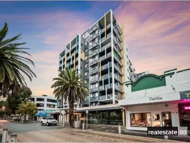 Nice 3 BR 185/311 Hay Street, EAST PERTH Apartment for rent L.