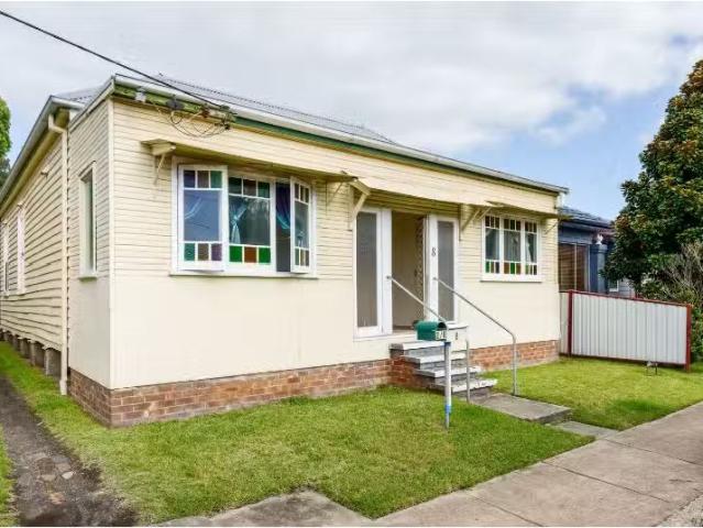 New 3 BR 1/8 Dulling Street, WARATAH House for rent Listed by.
