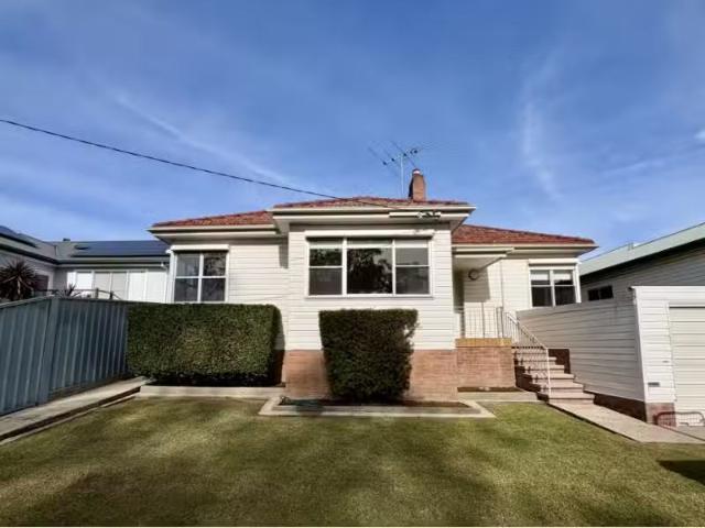 Cheap 3 BR 18 Tiral Street, Charlestown House for rent Listed.